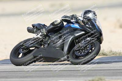 media/Nov-16-2025-Race Pace (Sun) [[8c5fa54630]]/Verified Riders/7-Turn 4 (1155am)/